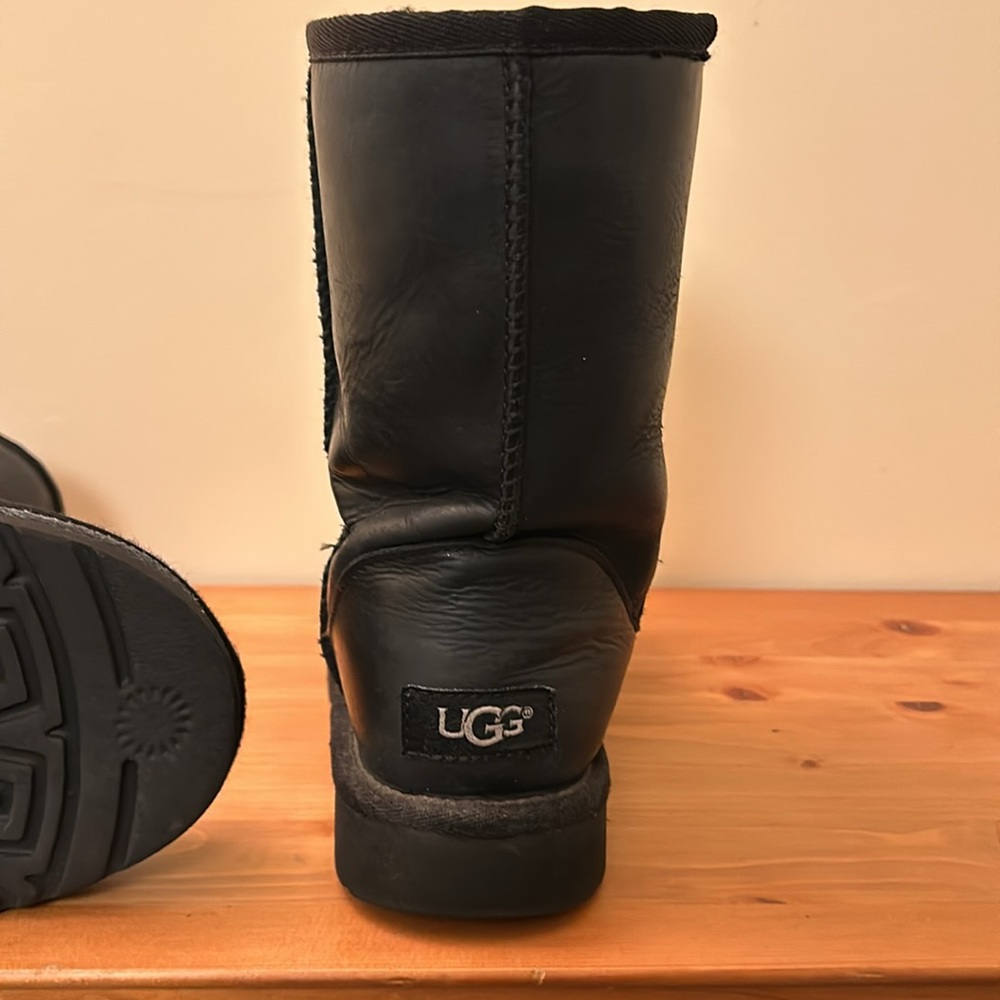 Ugg Half Boots. - image 3